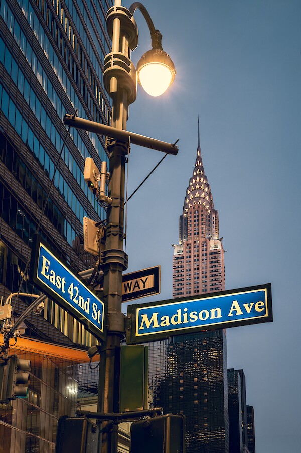 Corner of Madison Avenue and East 42nd Street, featuring the iconic Chrysler Building in the background—highlighting 260 Madison Avenue’s prime position in the Grand Central business district.